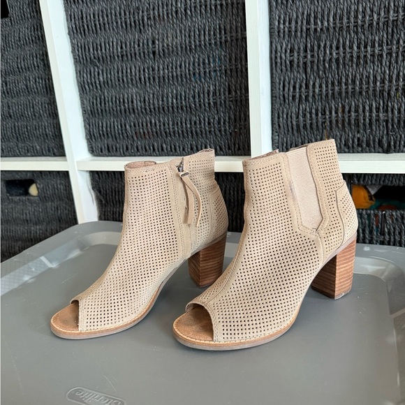 Toms Shoes - Toms Beige Perforated Ankle Booties